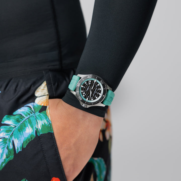 Hamilton Khaki Navy Scuba 40mm H82415331 worn on wrist