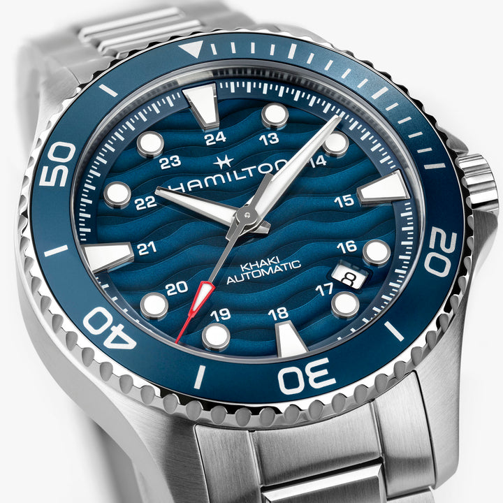 Hamilton Khaki Navy Scuba Auto 40mm H82425140 detail view 2