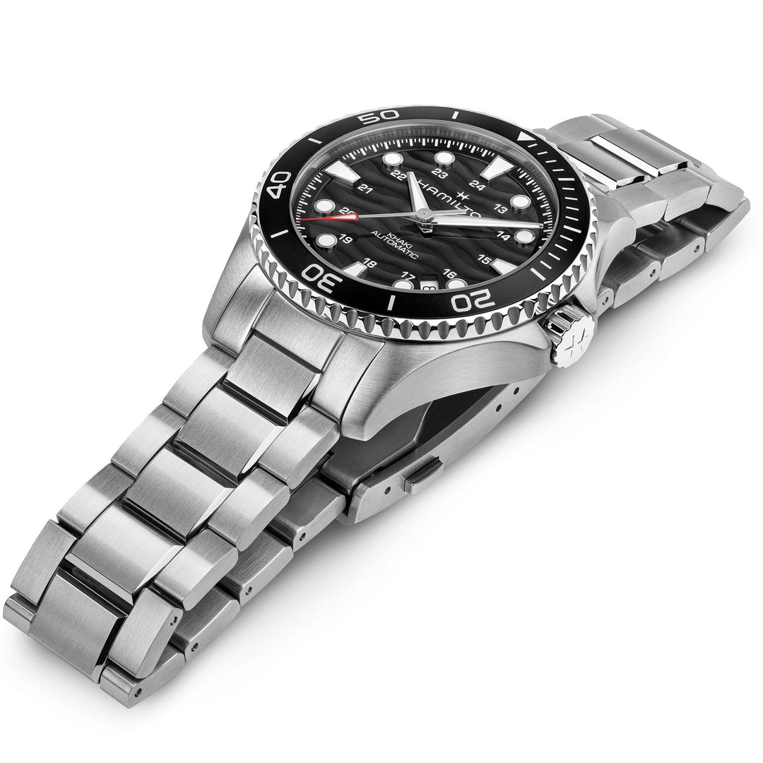Hamilton Khaki Navy Scuba Auto 40mm H82415130 laid view