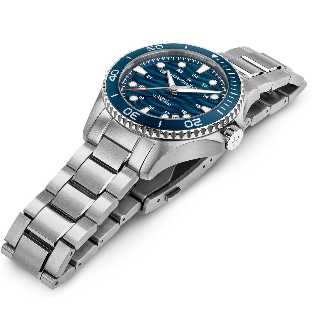 Hamilton Khaki Navy Scuba Auto 40mm H82425140 laid view