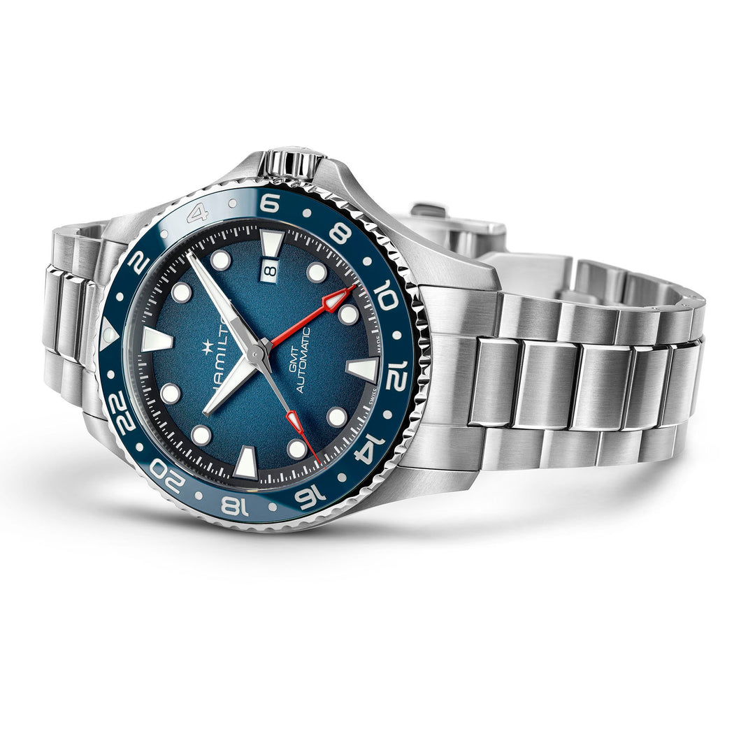 Hamilton Khaki Navy Scuba Auto GMT 43mm H82535140 rolled view