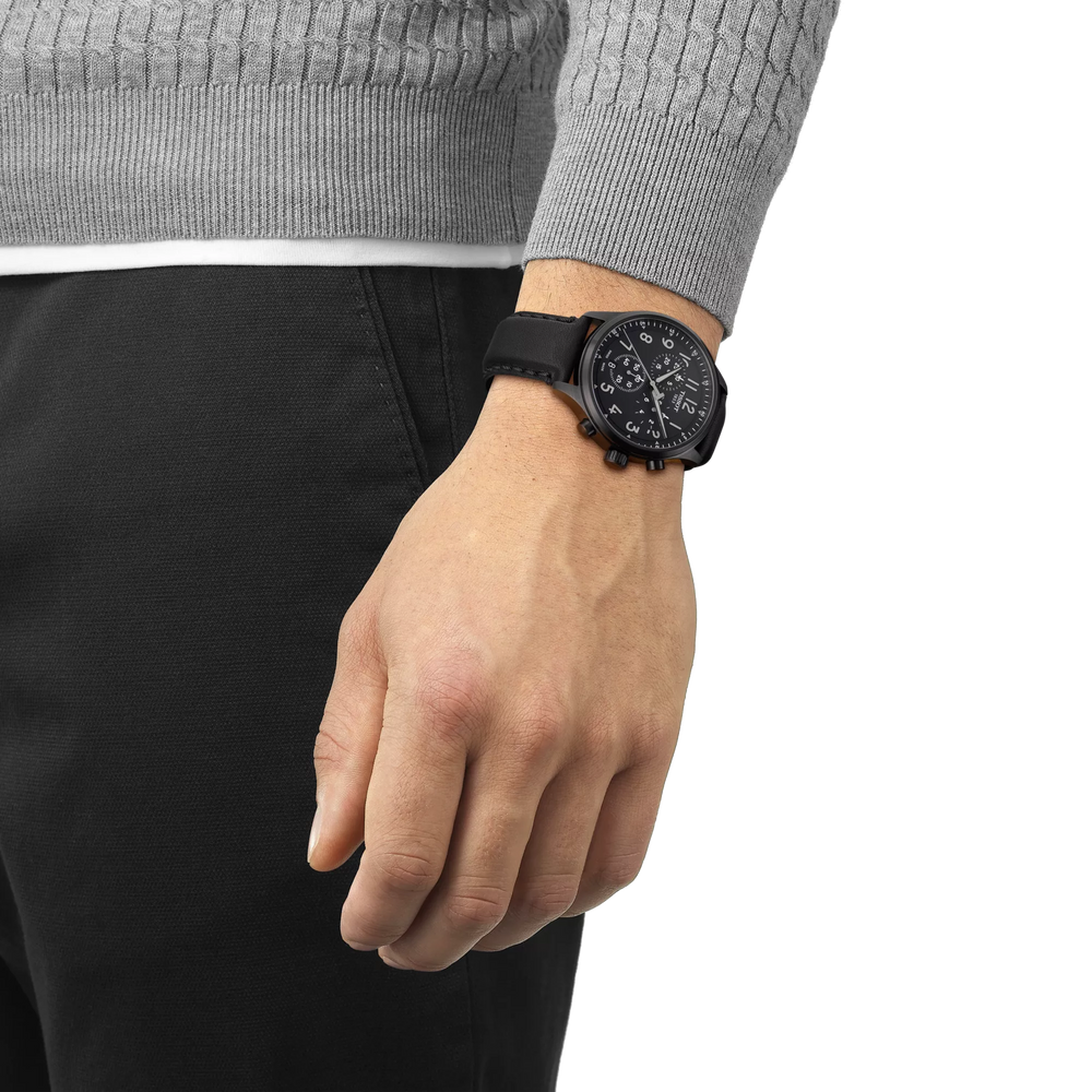 Simulation of the watch Tissot Chrono XL Vintage 45mm on a wrist, reference T116.617.36.052.00