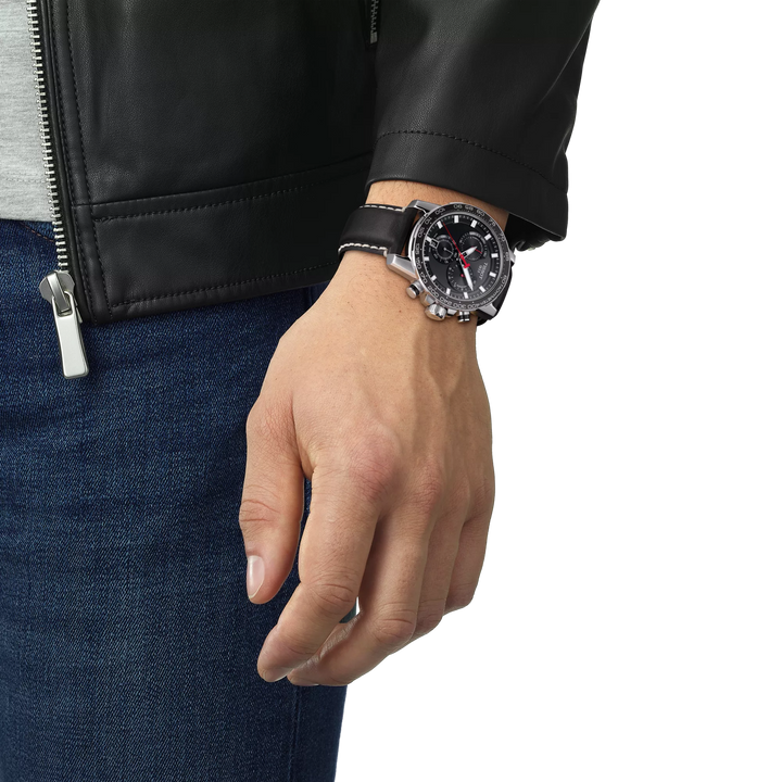 Simulation of the watch Tissot Supersport Chrono 45.5mm on a wrist, reference T125.617.16.051.00
