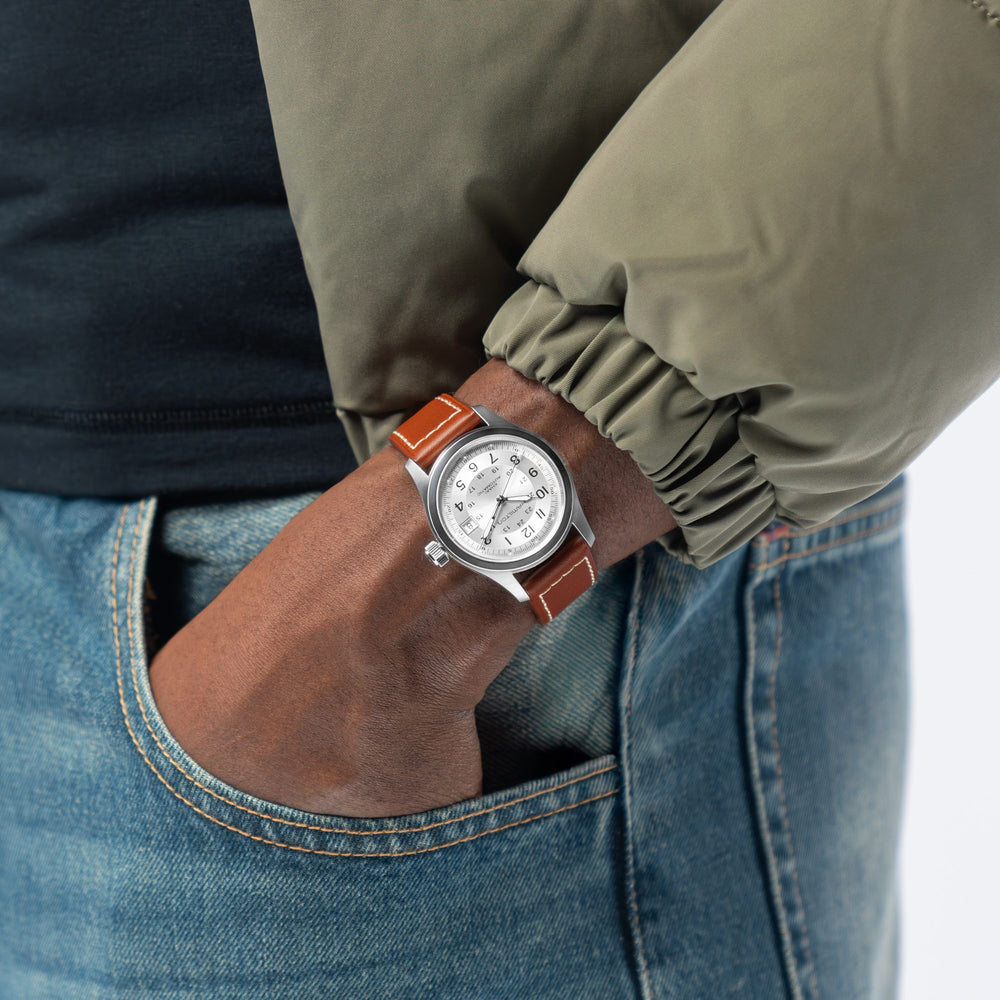 Hamilton Khaki Field Auto 38 mm H70455553 wrist 1