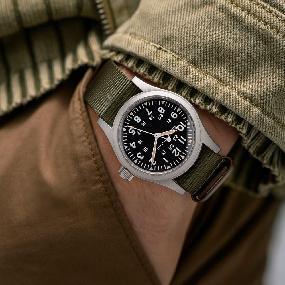 Hamilton Khaki Field Mechanical 38 mm H69439931 Wrist