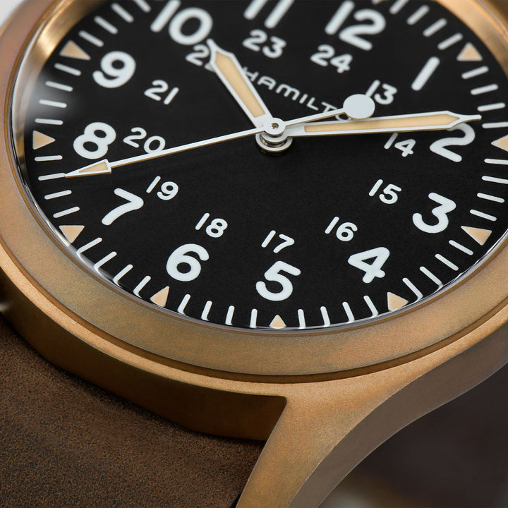 Hamilton Khaki Field Mechanical 38 mm H69459530 dial detail