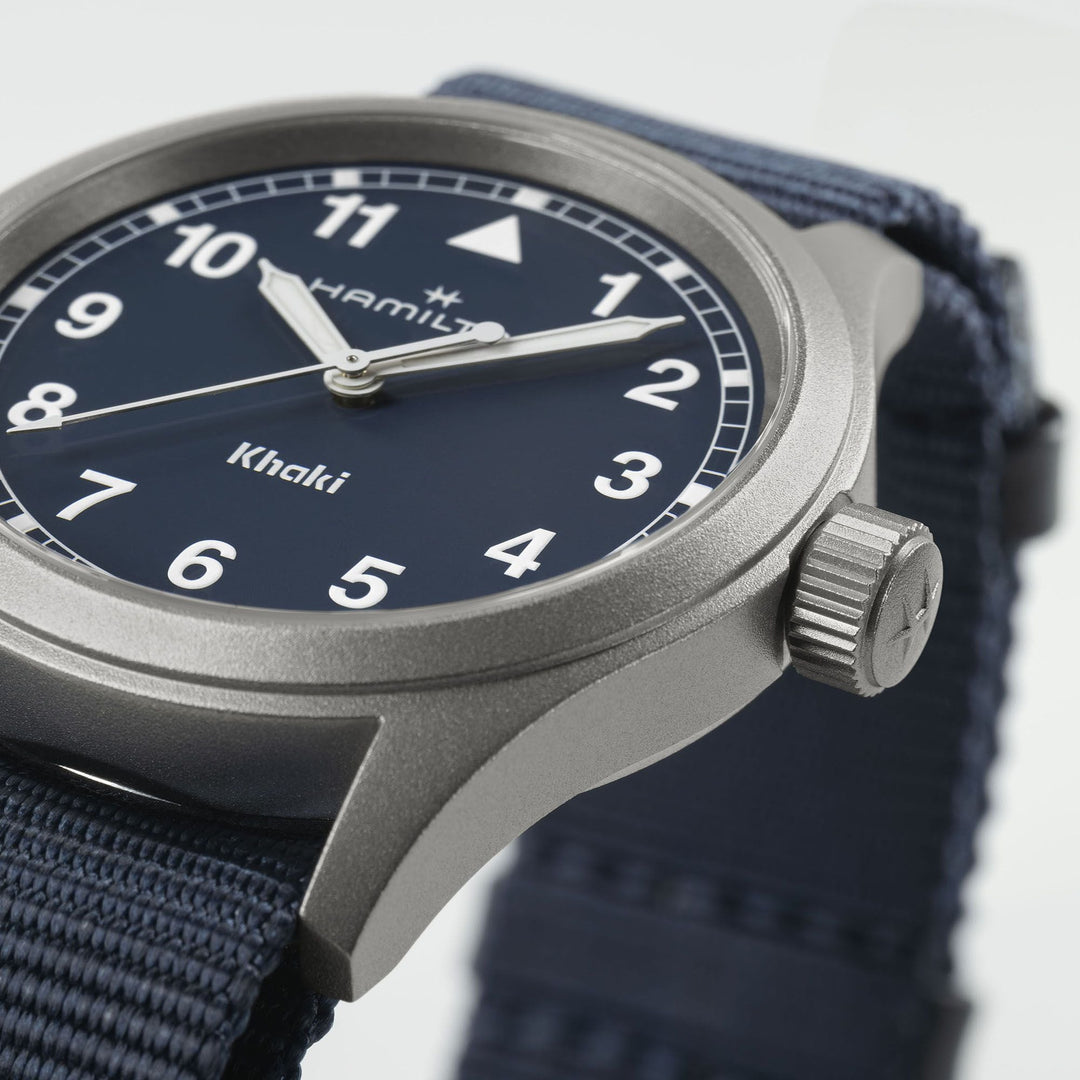 Hamilton Khaki Field Quartz 38 mm H69401940 dial detail
