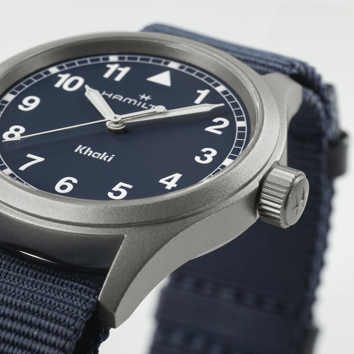 Hamilton Khaki Field Quartz 38 mm H69401940 dial detail