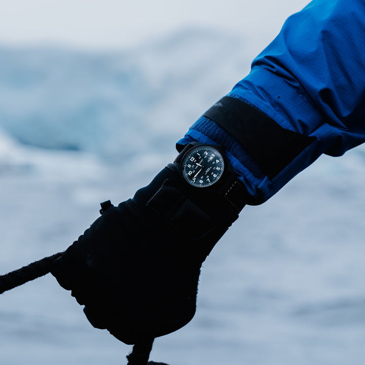 Khaki Field Titanium Auto Automatic 42mm H70575733 man