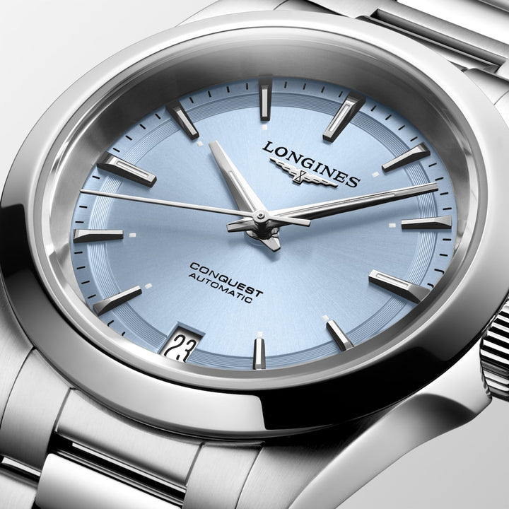 Longines Conquest 34 mm L3.430.4.92.6 Dial detail