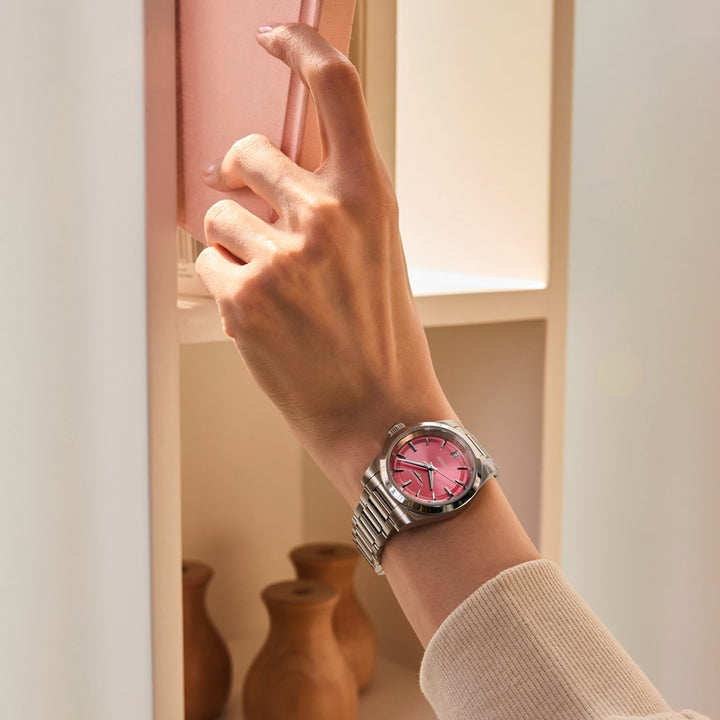 Longines Conquest 34 mm L3.430.4.99.6 wrist