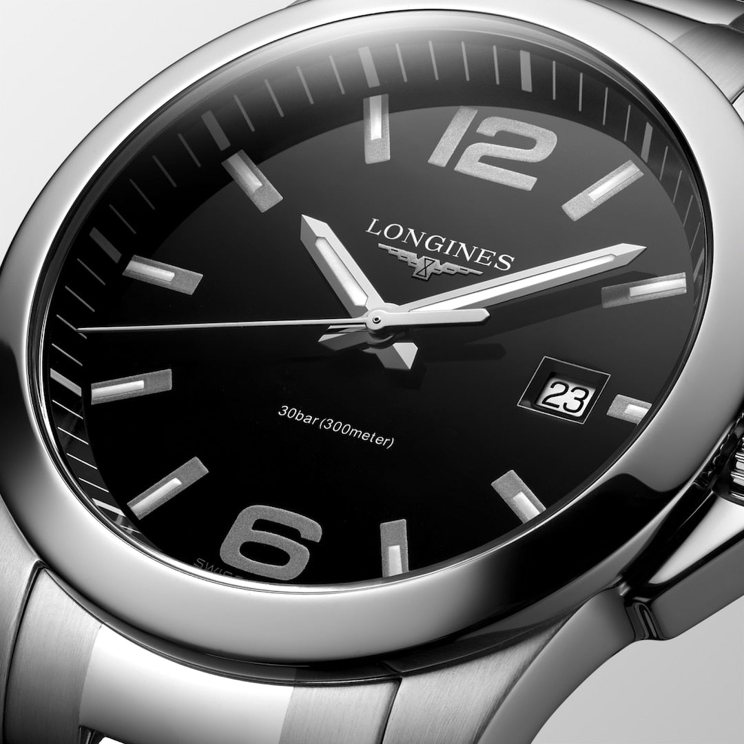Longines Conquest 41 mm L3.759.4.58.6 dial detail