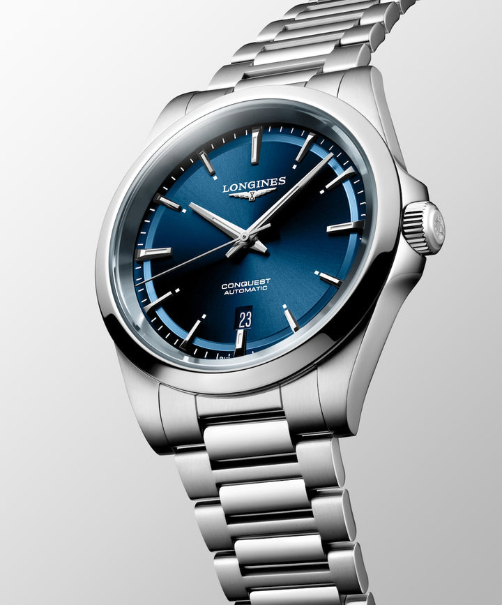 Longines Conquest 41 mm L3.830.4.92.6 dial