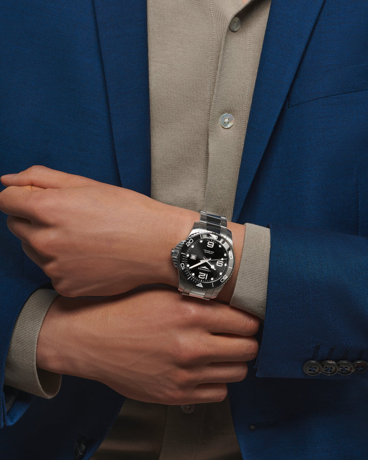 Longines HydroConquest 43 mm L3.782.4.56.6 wrist