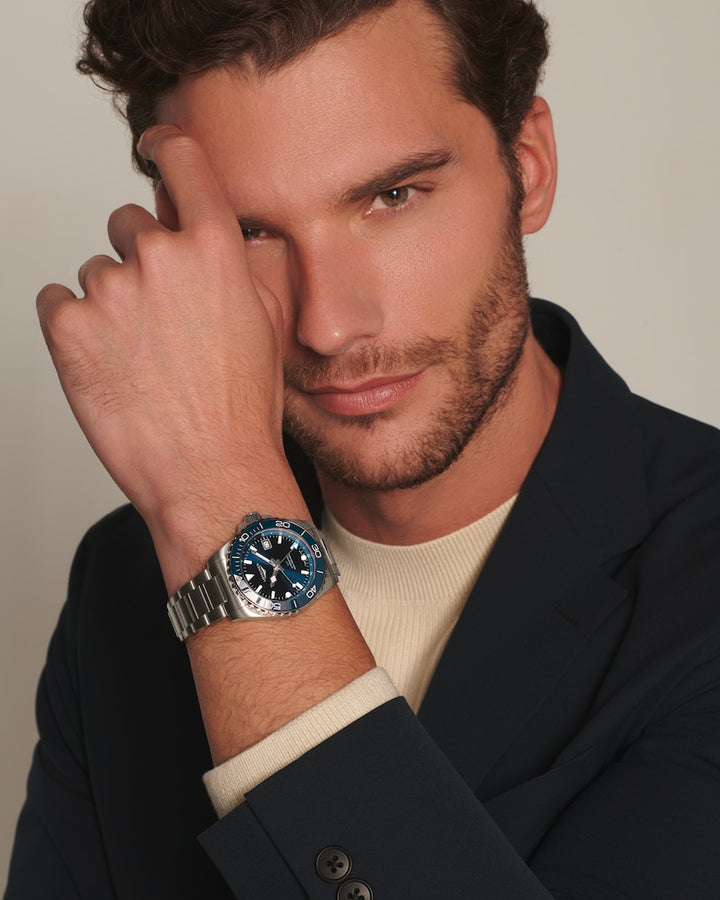 Longines HydroConquest GMT 41 mm L3.790.4.96.6 wrist