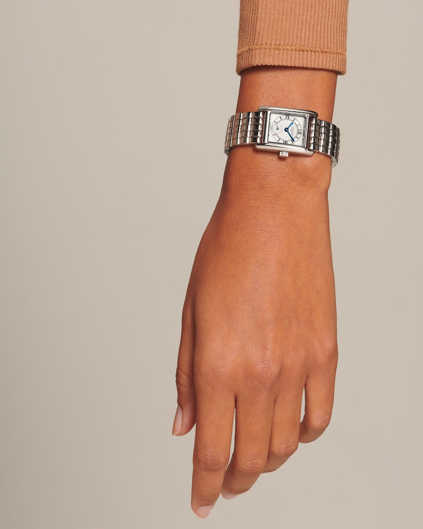 Longines Mini DolceVita 21.50 X 29.00 mm L5.200.4.75.6 wrist 3