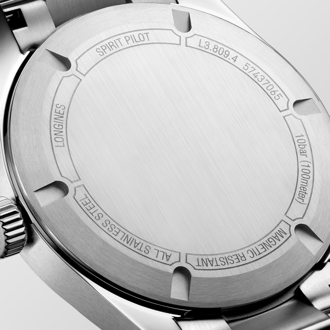 Longines Spirit Pilot 39 mm L3.809.4.53.6 solid case back