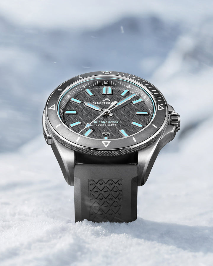 NORQAIN Adventure 40mm Grey N1300.08S01.G01.R01