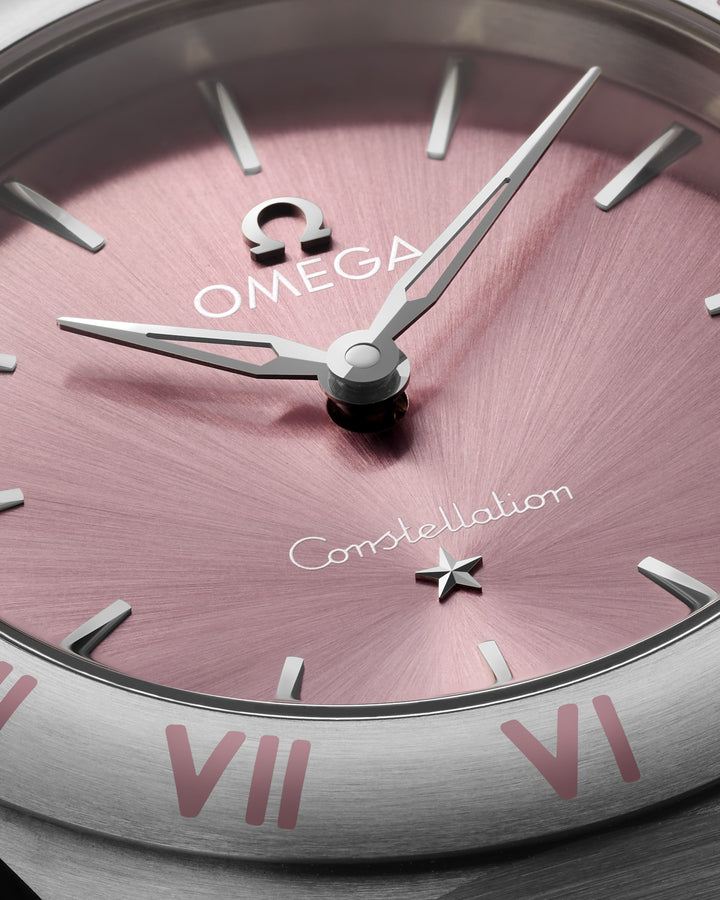 OMEGA Constellation 28 mm 131.10.28.60.11.001 dial detail