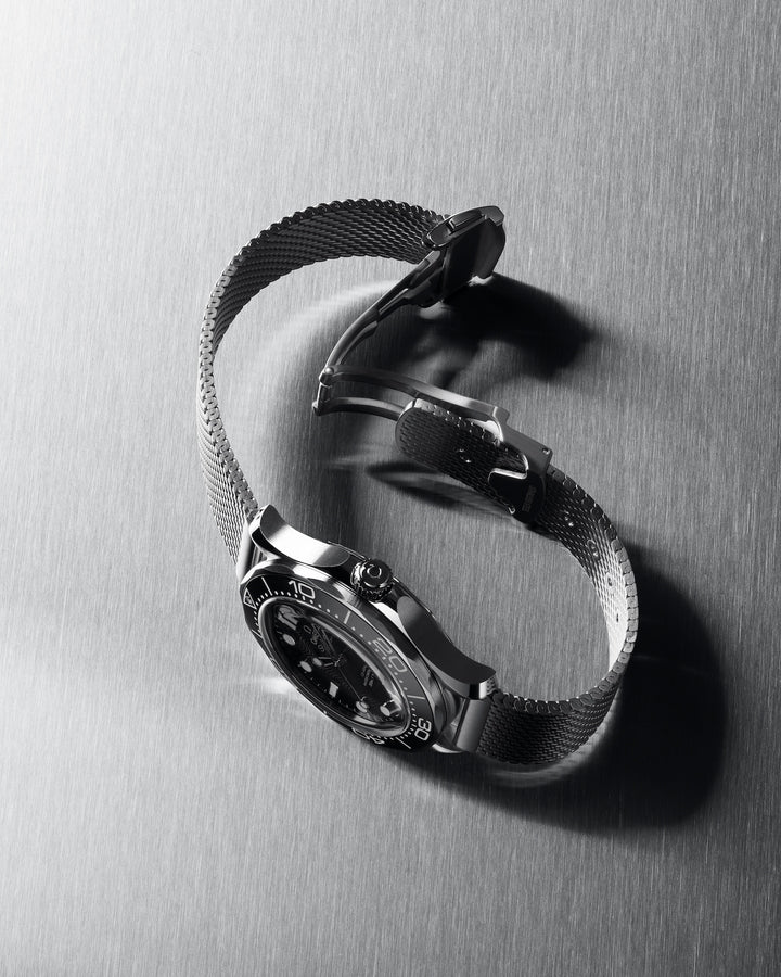 OMEGA Seamaster Diver 300M 42 mm 210.30.42.20.01.010 rubber strap