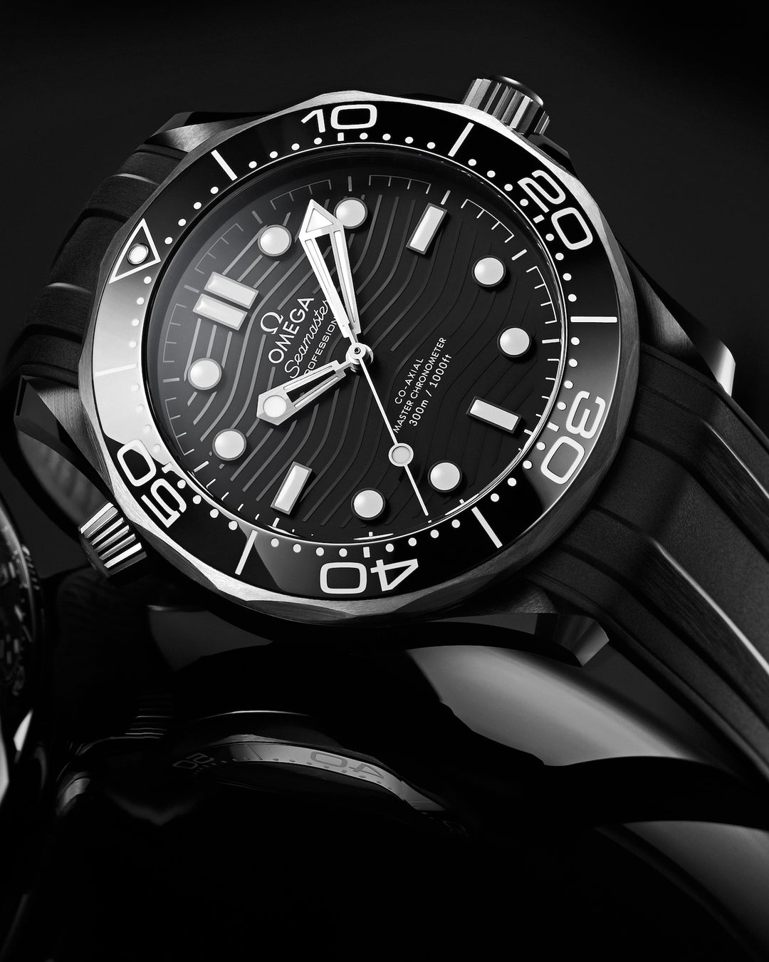 OMEGA Seamaster Diver 300M 43.5 mm 210.92.44.20.01.001 amb
