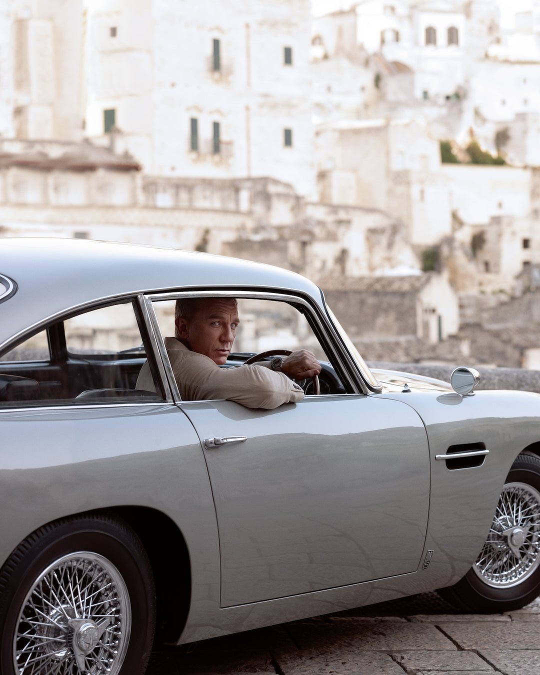 OMEGA Seamaster Diver 300M Titanium 42 mm 210.90.42.20.01.001 model