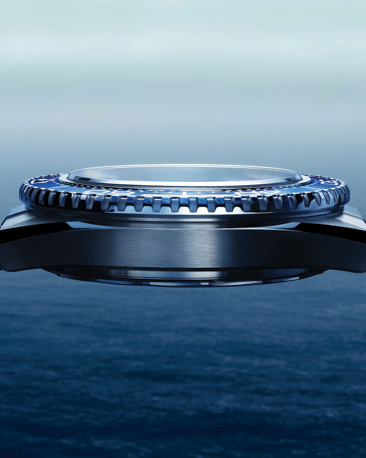 OMEGA Seamaster Planet Ocean 600M 42 mm 217.32.42.21.01.002 profil