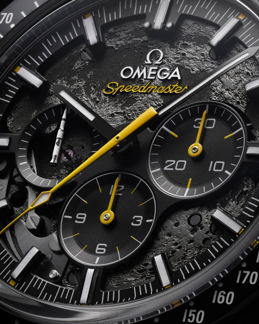 OMEGA Speedmaster Dark Side of the Moon  44.25 mm 310.92.44.50.01.001 balck dial