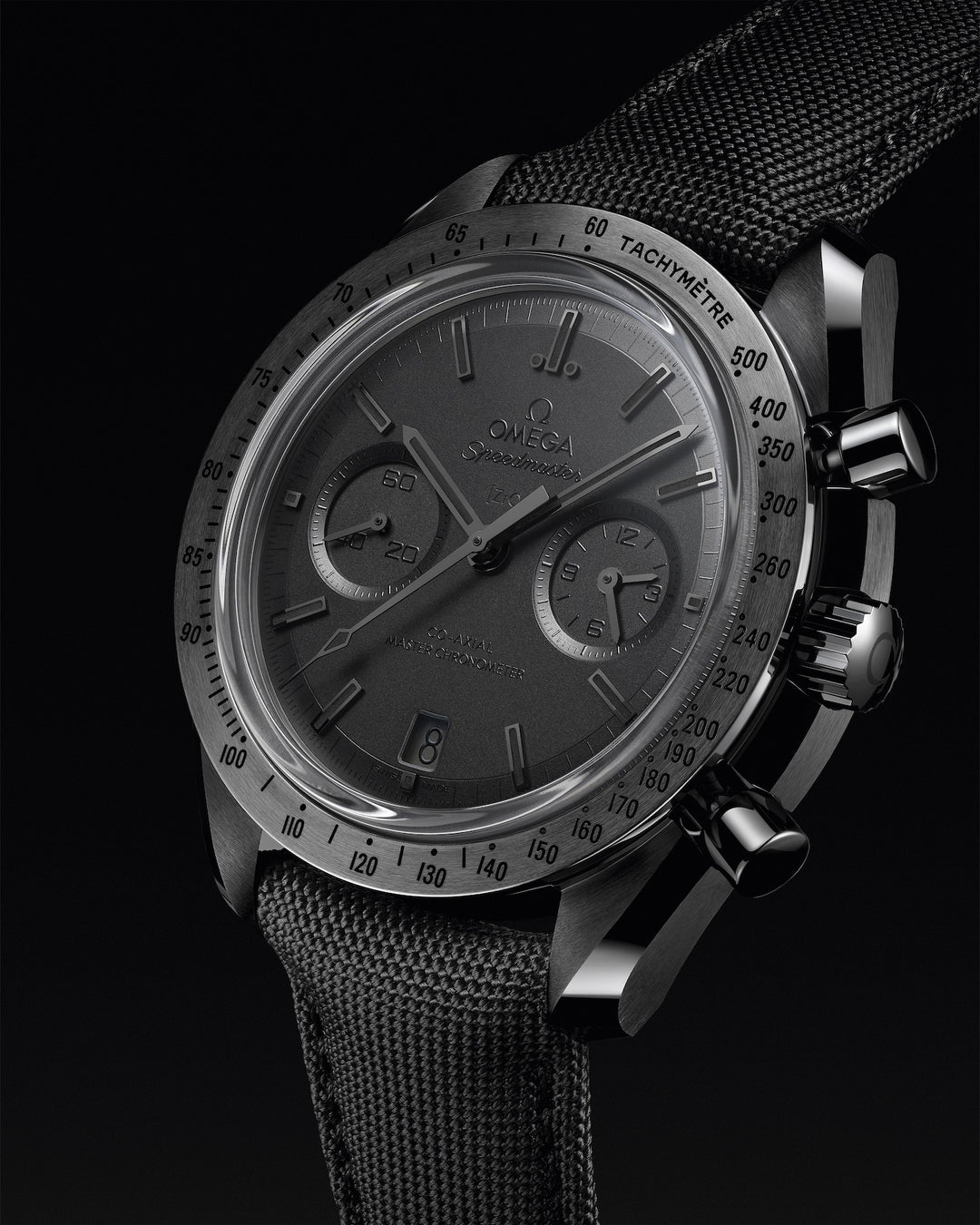 OMEGA Speedmaster Dark Side of the Moon Ceramic 44.25 mm 310.92.44.51.01.003 profil