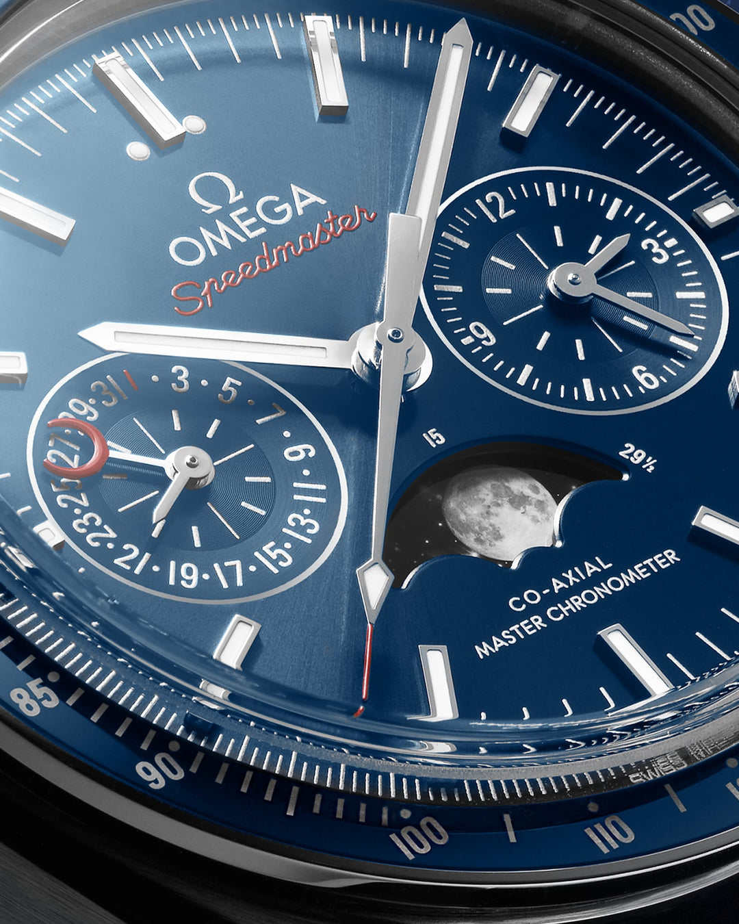 OMEGA Speedmaster Moonphase 44.25 mm 304.33.44.52.03.001 dial 2
