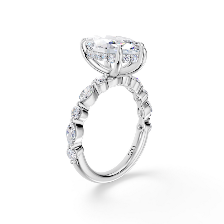 Stylish Lab Grown Diamond Engagement Ring