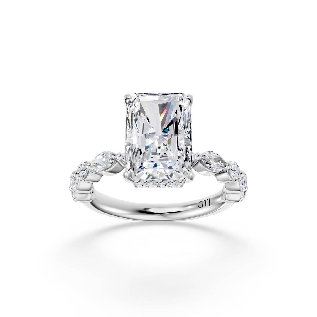 Stylish Lab Grown Diamond Engagement Ring