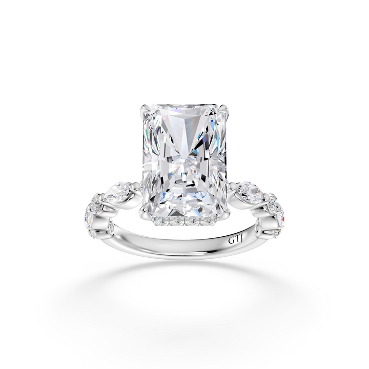 Stylish Lab Grown Diamond Engagement Ring