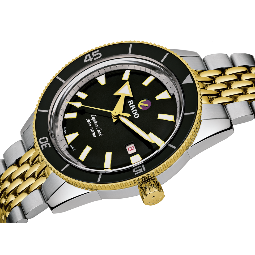 Rado Captain Cook Automatic 42 mm R32138153 side view