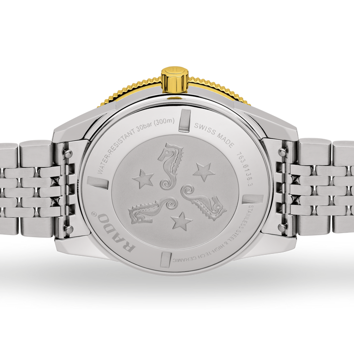 Rado Captain Cook Automatic 42 mm R32138153 solid case back