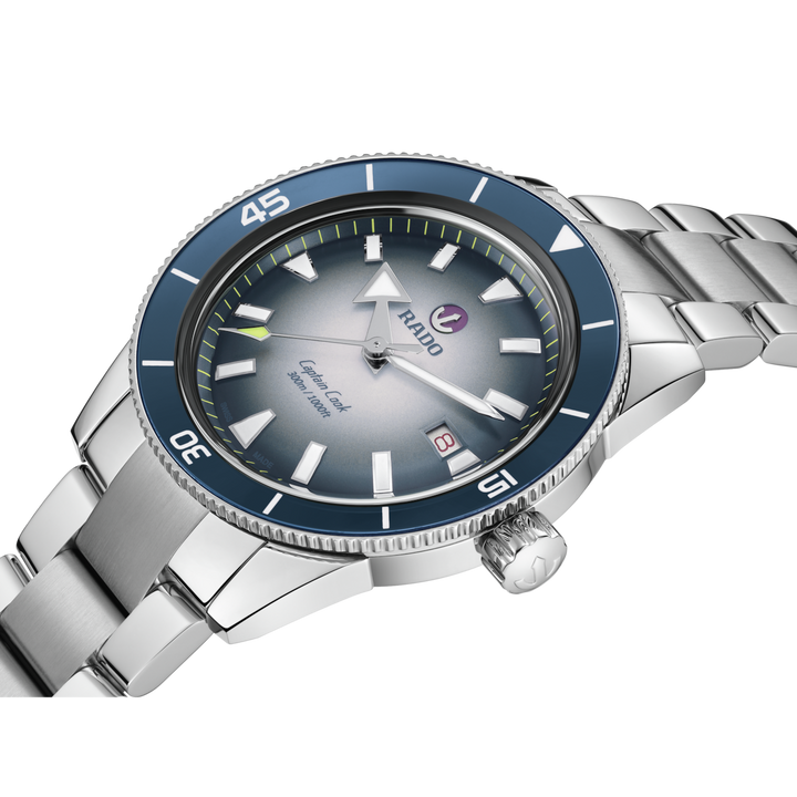 Rado Captain Cook Automatic 42 mm R32154208 side view