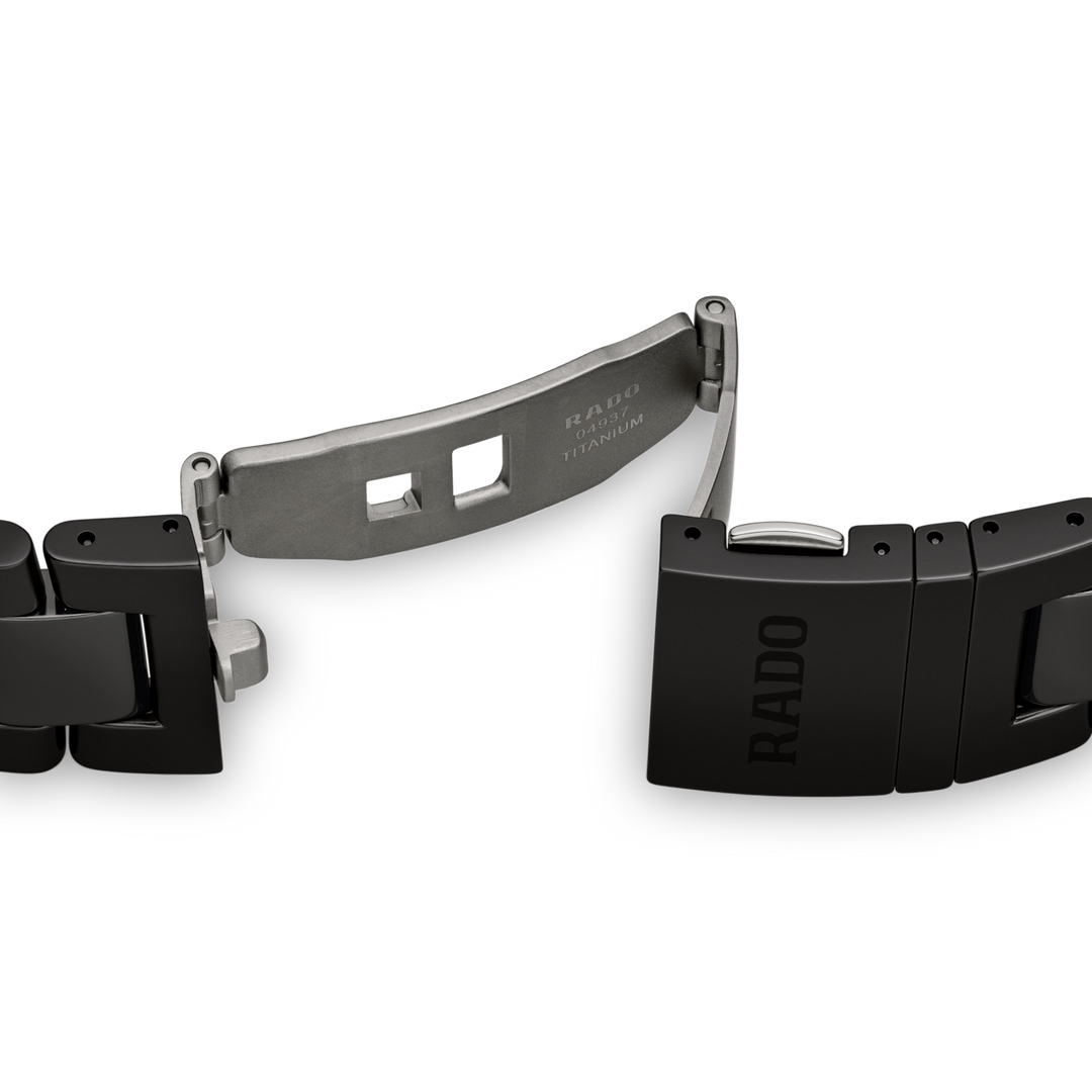 Rado Captain Cook High Tech Ceramic 43 mm R32127152 strap