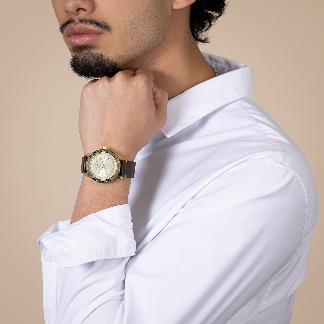 Rado Captain Cook Over-Pole Limited Edition 39 mm R32193018 wrist 5