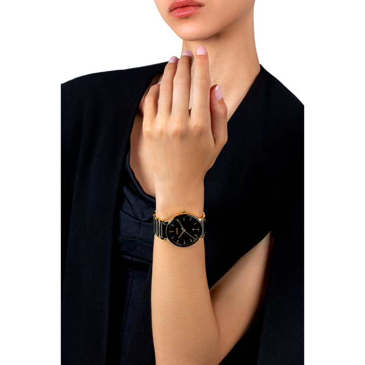 Rado Centrix Quartz 39.5 mm R30022152 wrist