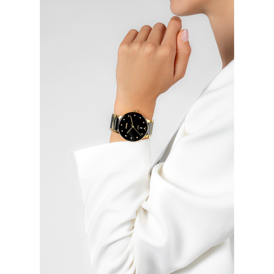 Rado Centrix Quartz 39.5 mm R30022742 wrist