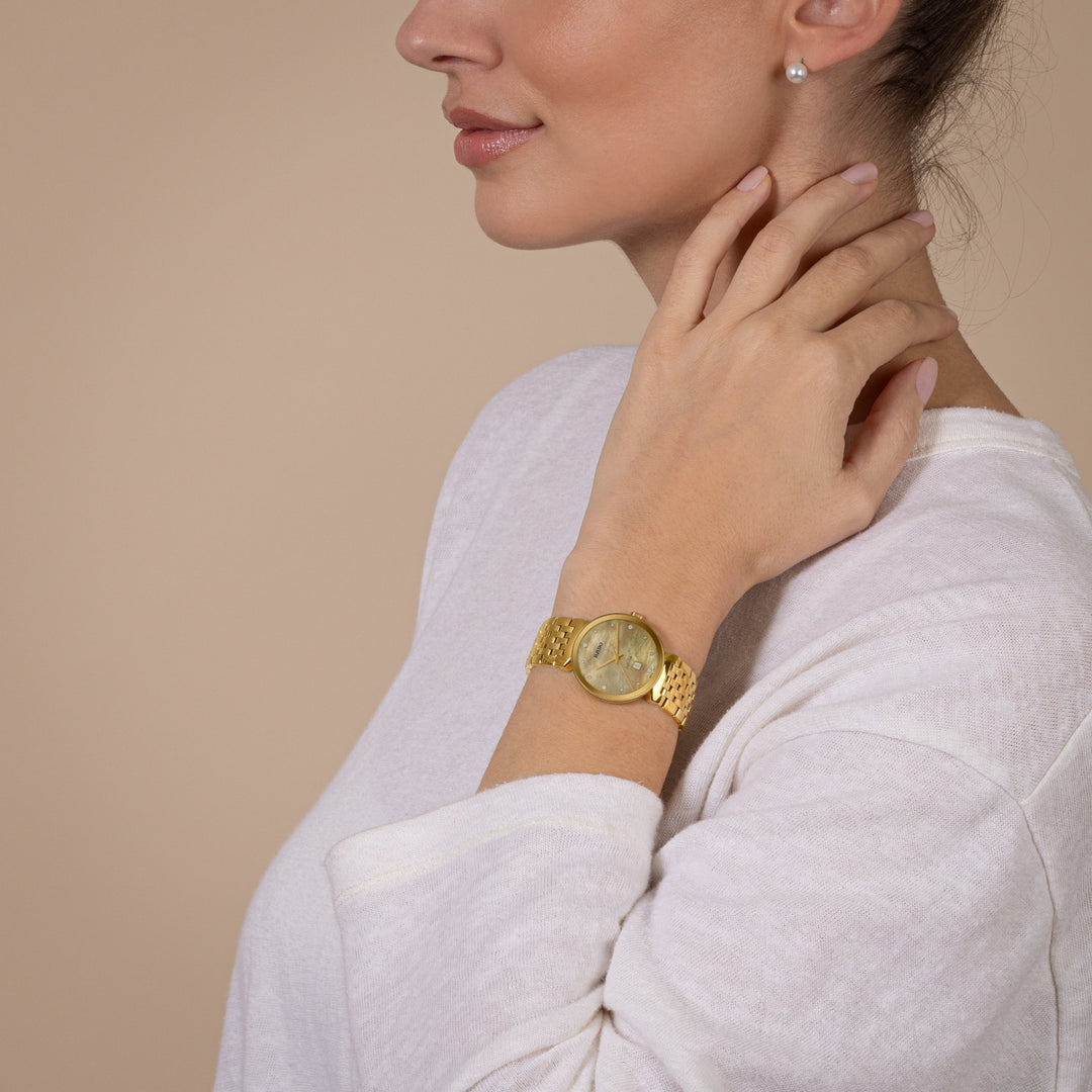 Rado Florence Quartz Diamonds 30 mm R48915903 wrist