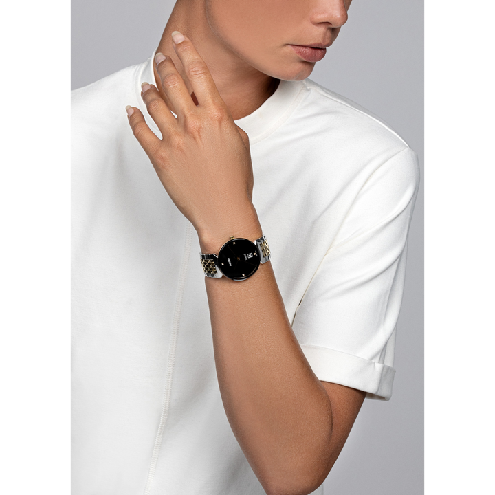 Rado Florence Quartz Diamonds 38 mm R48912703 wrist