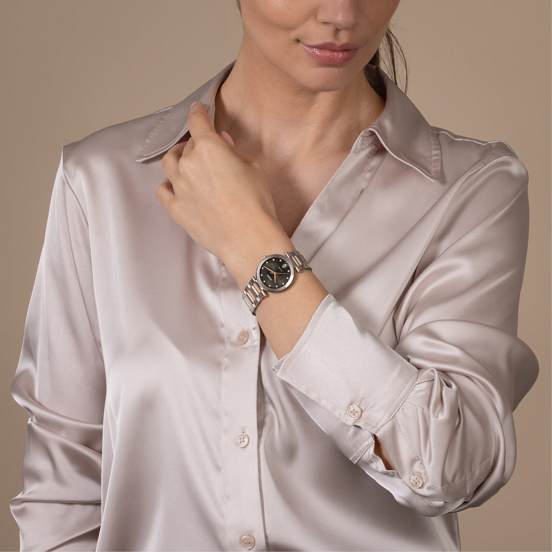 Rado LaCoupole Diamonds 31 mm R22241703 wrist