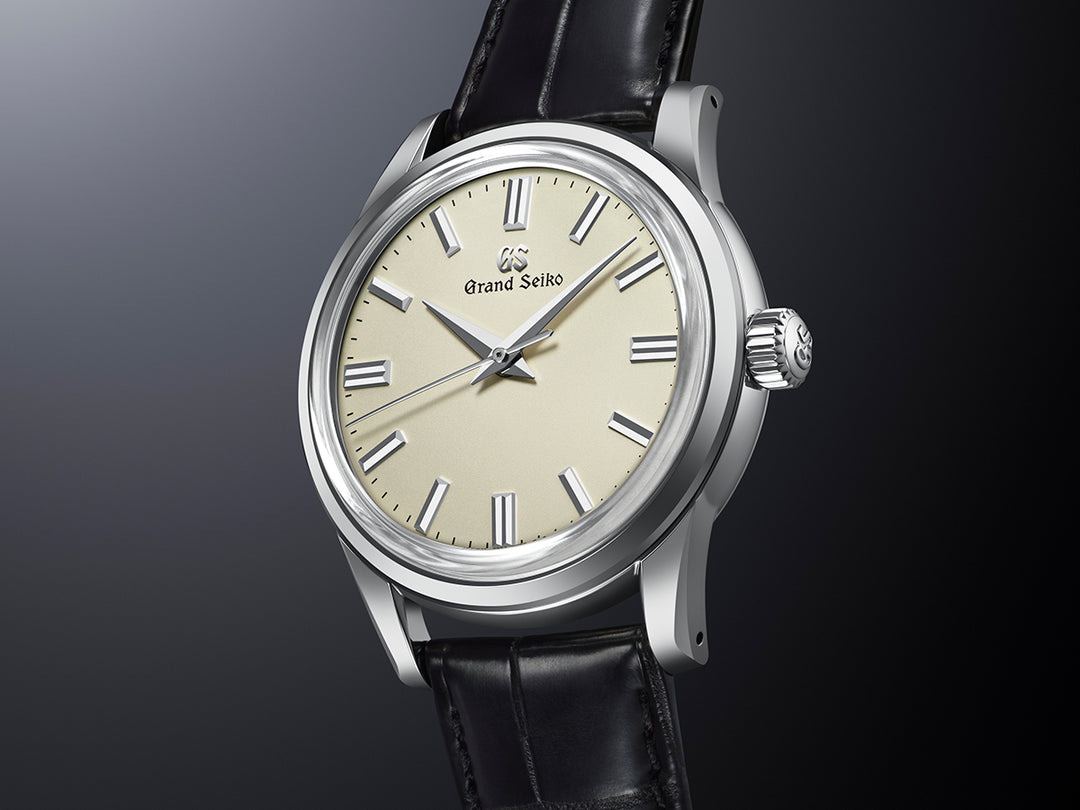 Grand Seiko SBGW301G case craftsmanship detail
