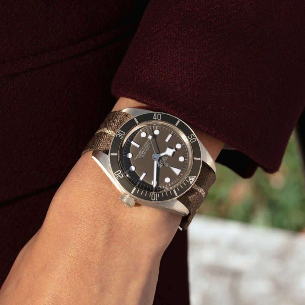TUDOR Black Bay 58 925 39 mm M79010SG-0002 wrist