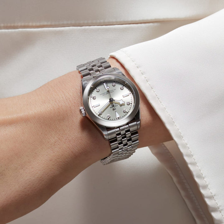 TUDOR Black Bay One 31 mm M79600-0006 wrist