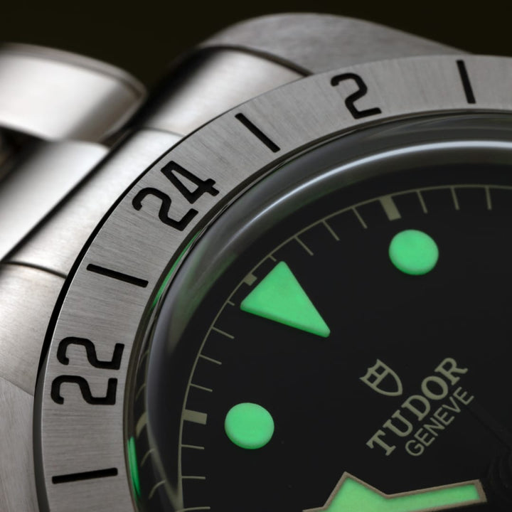 TUDOR Black Bay Pro GMT 39 mm M79470-0001 dial detail