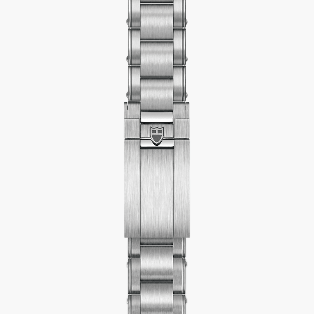 TUDOR Black Bay Pro GMT 39 mm M79470-0001 strap