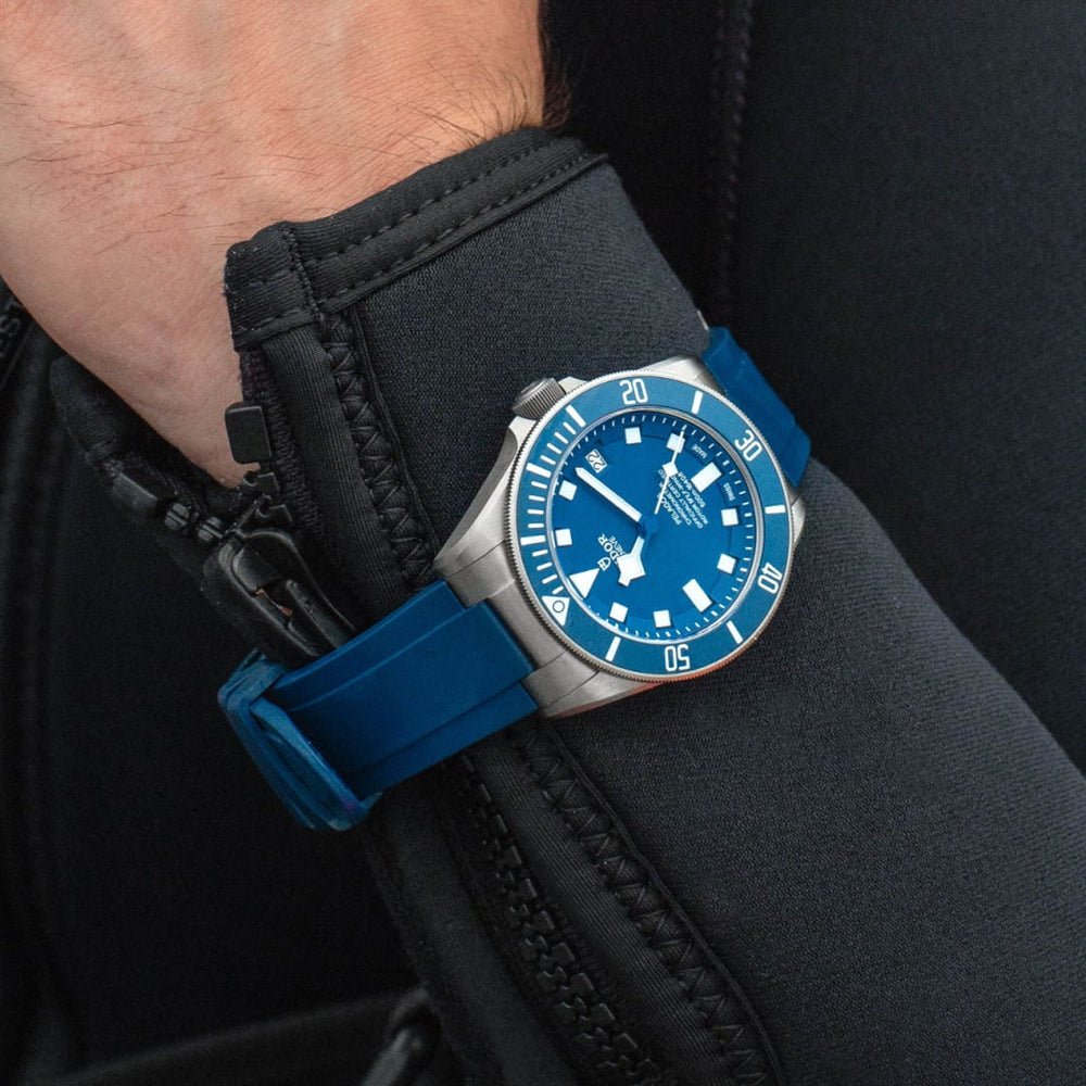 TUDOR Pelagos 42 mm M25600TB-0001 diver wrist