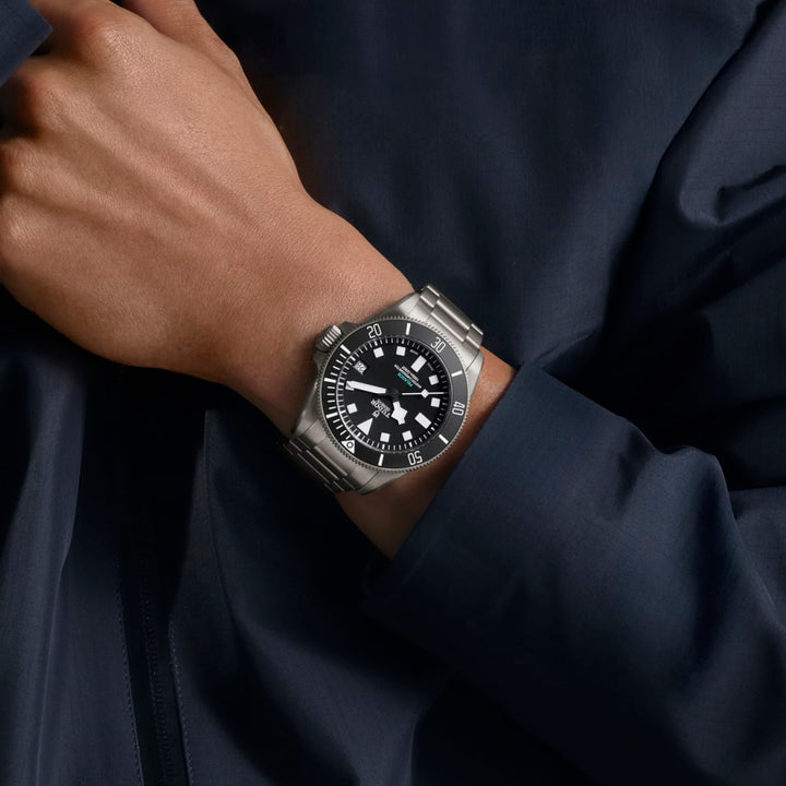 TUDOR Pelagos Ultra Titanium 43 mm M2543C1A7NU-0001 wrist